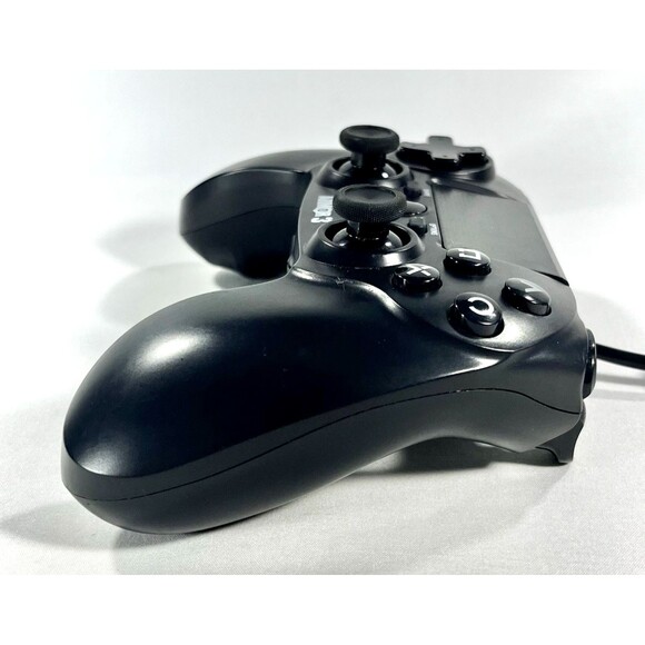 Armor3 Wired Game Controller for PS4, PC, & MAC Tested - Picture 7 of 7
